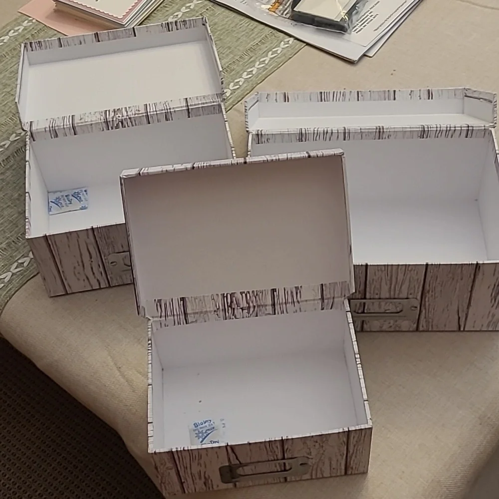 3 nesting boxes. Cardboard. Wood grain print. - Picture 3 of 3